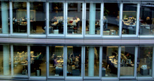 Moderne Arbeitswelt im Wiener UNIQA Tower (Bild)